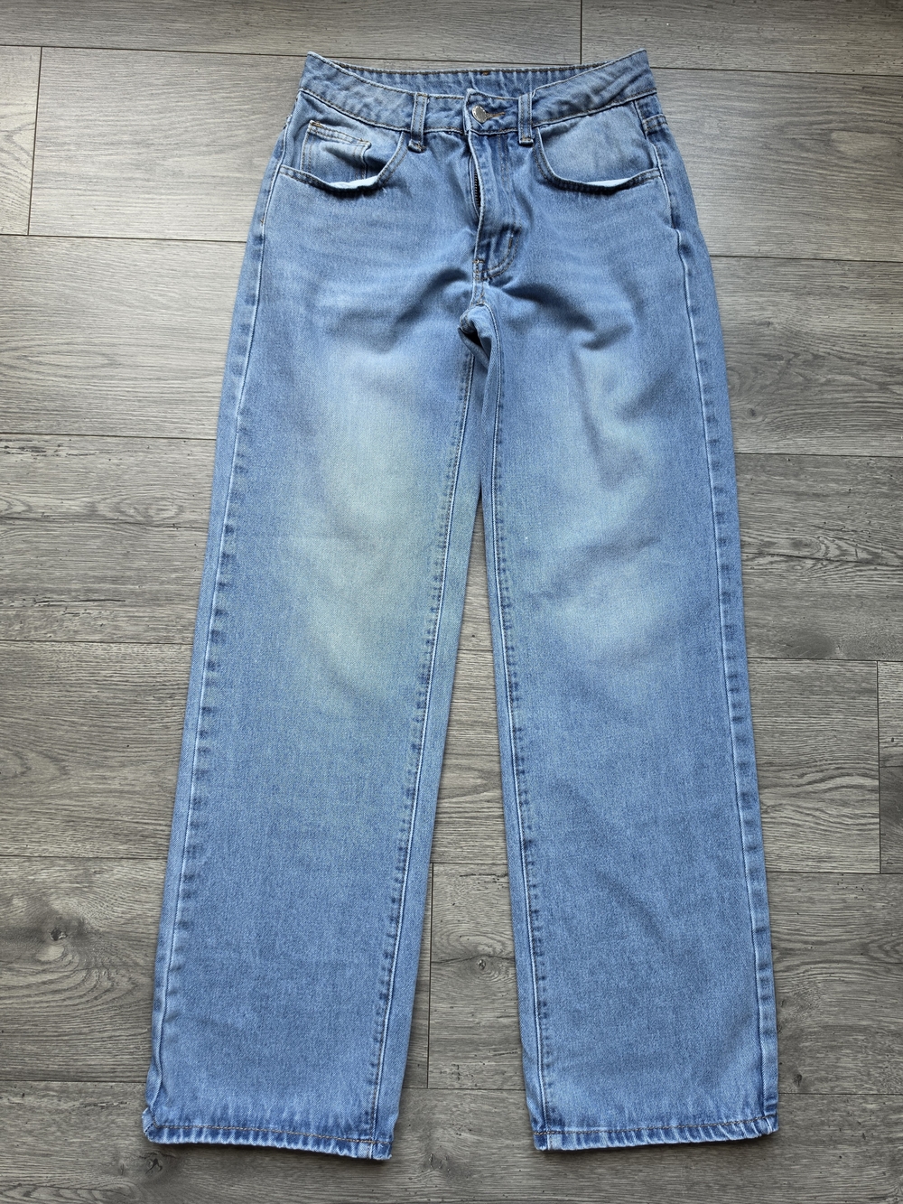 SHEIN Light Blue Denim Jeans with Gold Stitching